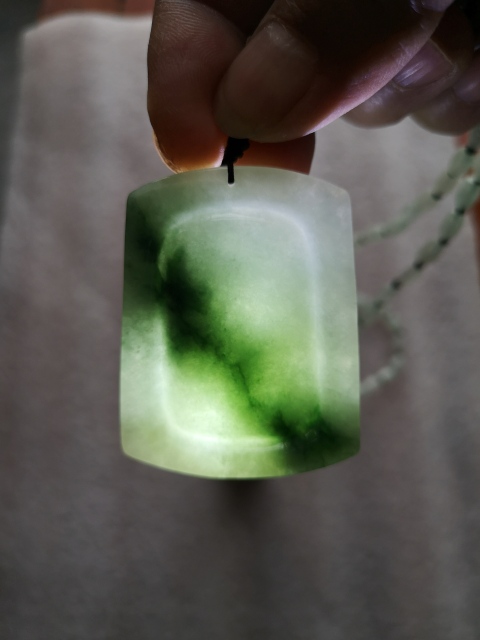 古玩玉器山水牌子拍賣，當前價格680元