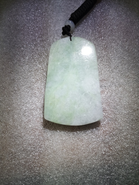 古玩玉器山水牌子拍賣,當前價格680元