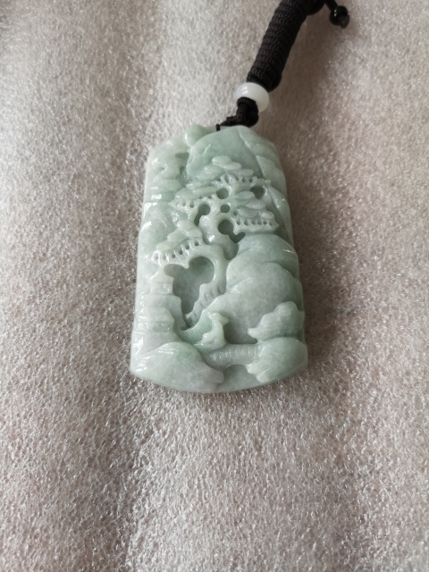 古玩玉器山水牌子拍賣,當前價格680元