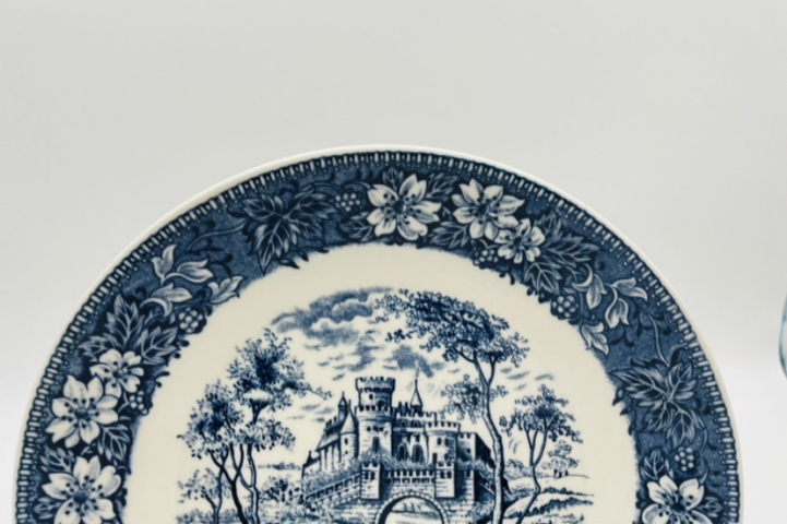 古玩陶瓷景物紋青花盤拍賣，當(dāng)前價(jià)格220元