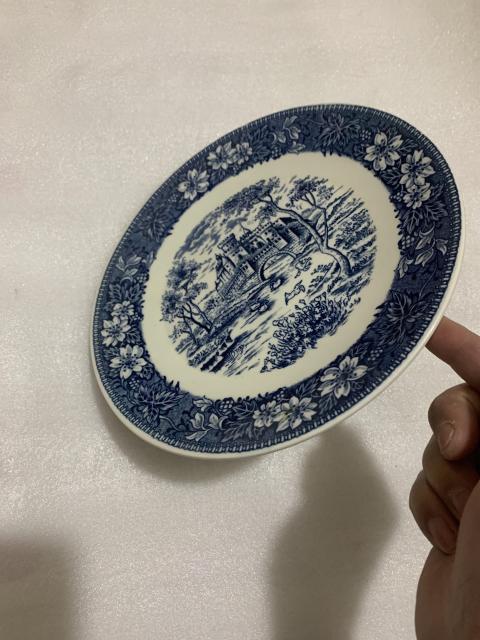 古玩陶瓷景物紋青花盤拍賣，當(dāng)前價(jià)格220元