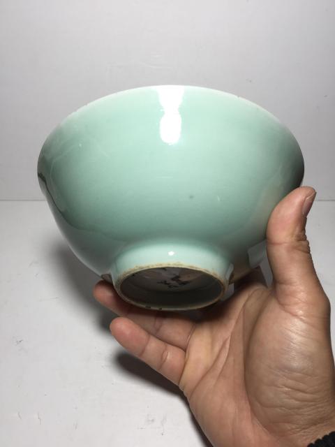 古玩陶瓷江西太昌款豆青釉碗拍賣,當前價格0元