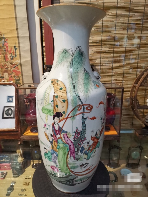 古玩陶瓷人物紋彩繪瓶拍賣,當前價格4000元