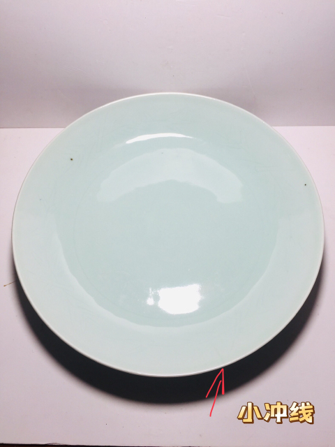 古玩陶瓷粉青釉暗刻竹紋大盤拍賣,當前價格588元
