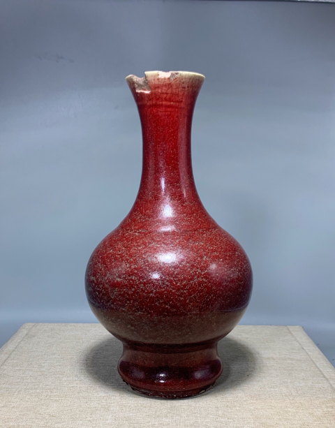 古玩陶瓷(清代精品)郎窯紅釉賞瓶拍賣,當前價格25888元