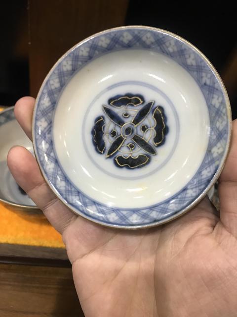 古玩陶瓷（精品蓋碗）清末民初-青花粉彩開窗花卉紋描金蓋碗一對拍賣，當前價格820元