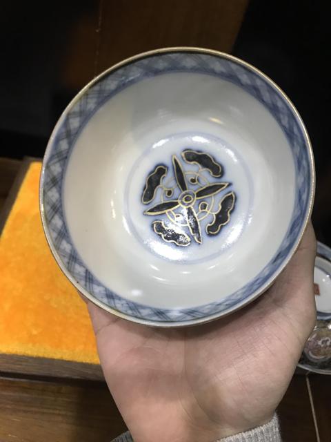 古玩陶瓷（精品蓋碗）清末民初-青花粉彩開窗花卉紋描金蓋碗一對拍賣，當前價格820元