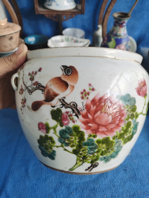 古玩陶瓷【望月樓】晚清民國時期淺絳彩安居樂業紋四系粥罐拍賣，當前價格800元