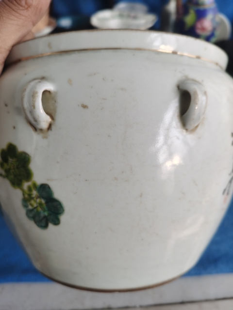 古玩陶瓷【望月樓】晚清民國時期淺絳彩安居樂業紋四系粥罐拍賣，當前價格800元