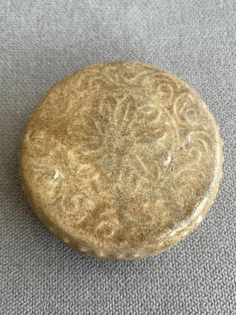 古玩陶瓷影清印花粉盒拍賣,當前價格1500元