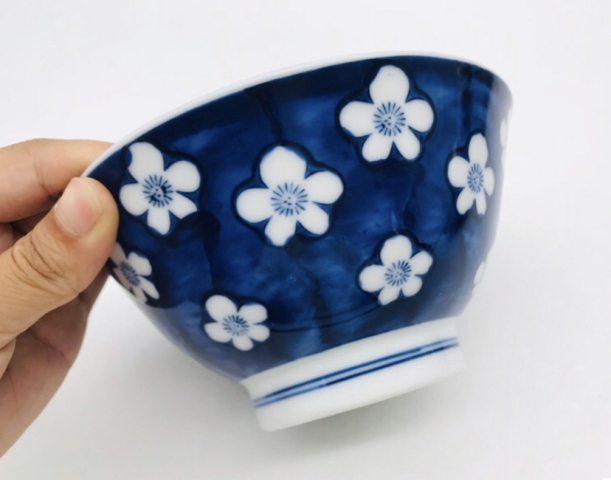 古玩陶瓷青花留白梅紋碗拍賣,當前價格198元