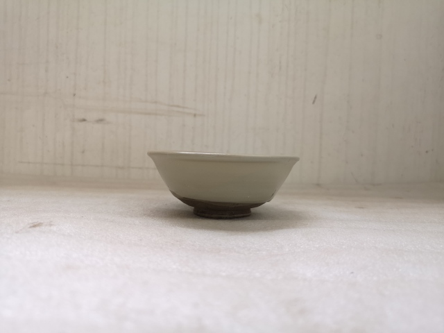 古玩陶瓷磁州窯白釉碗拍賣，當前價格580元