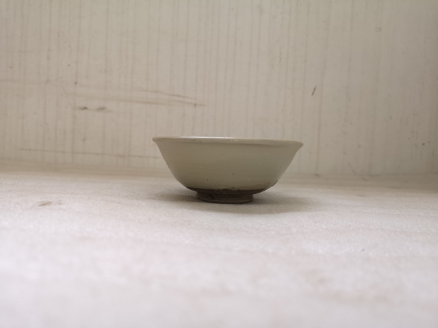 古玩陶瓷磁州窯白釉碗拍賣，當前價格580元