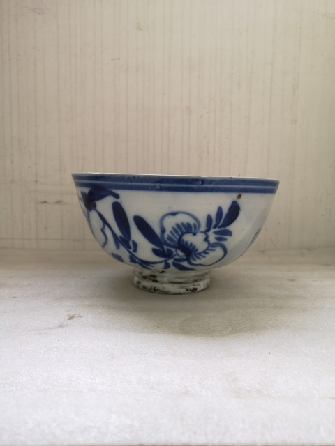 古玩陶瓷磁州窯青花花卉紋碗拍賣,當(dāng)前價(jià)格850元