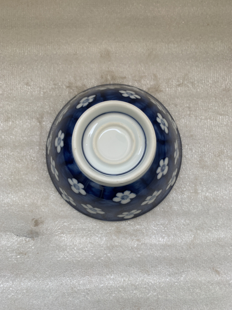 古玩陶瓷青花留白梅紋碗拍賣,當前價格198元