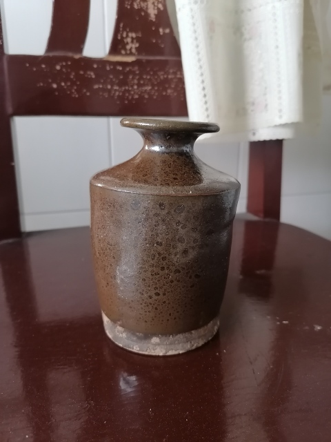 古玩陶瓷醤釉鐵銹斑褐釉瓶拍賣，當(dāng)前價格200元