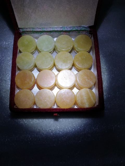 古玩玉器玉象棋拍賣,當(dāng)前價(jià)格680元