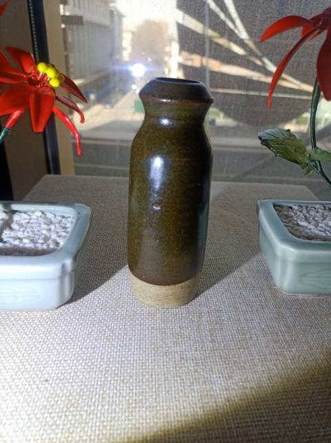 古玩陶瓷明代茶葉末釉瓶拍賣,當前價格1800元