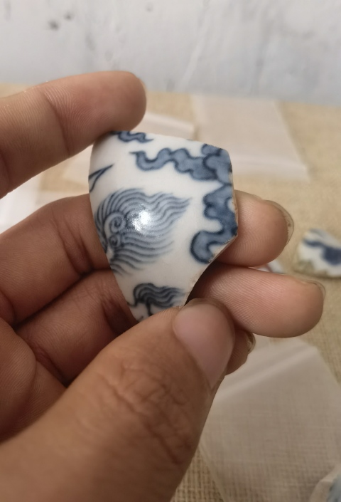 古玩陶瓷明：成化斗彩標(biāo)本（官窯）拍賣，當(dāng)前價格800元