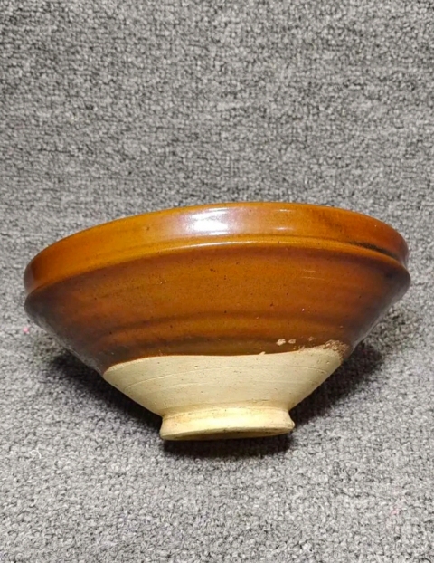 古玩陶瓷平臺保真元代?柿紅釉折沿碗拍賣，當前價格3333元