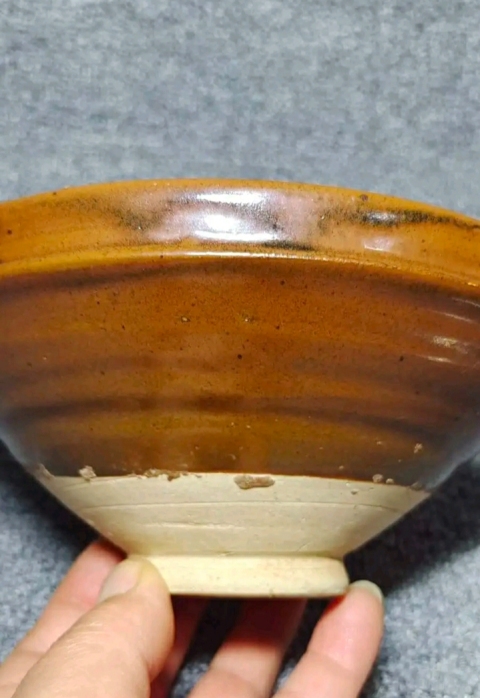 古玩陶瓷平臺保真元代?柿紅釉折沿碗拍賣，當前價格3333元