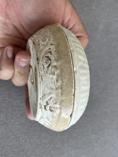 古玩陶瓷蓋盒一個拍賣,當前價格1500元