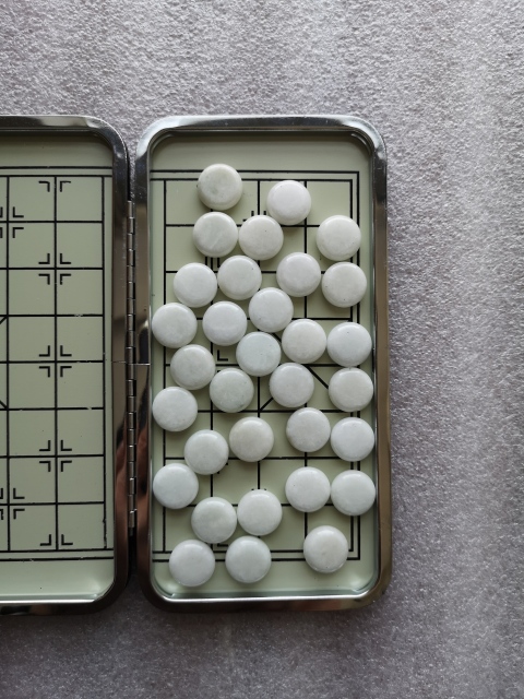 古玩玉器翡翠象棋拍賣，當前價格1200元