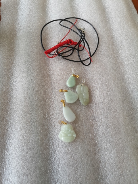 古玩玉器翡翠墜拍賣,當前價格260元