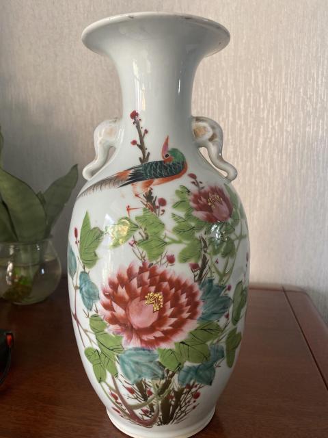 古玩陶瓷民國粉彩花鳥紋雙象鼻耳瓶拍賣,當前價格4280元