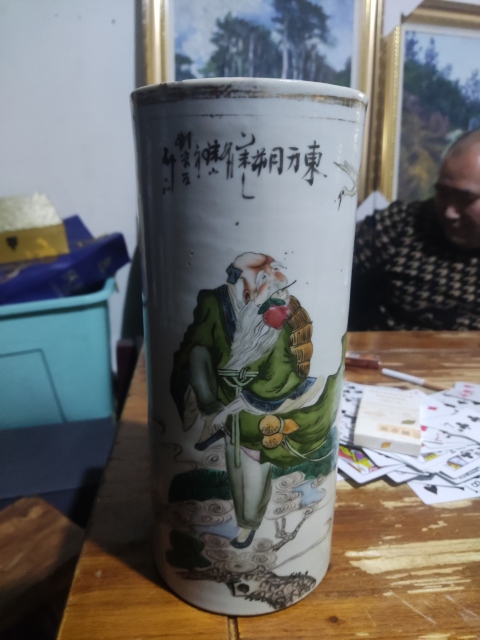 古玩陶瓷晚清東方朔偷桃帽筒拍賣,當前價格3688元