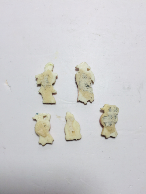 古玩雜項??制人物彩繪雕件拍賣，當前價格188元