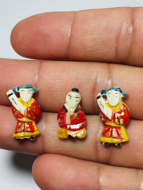 古玩雜項??制人物彩繪雕件拍賣，當前價格188元