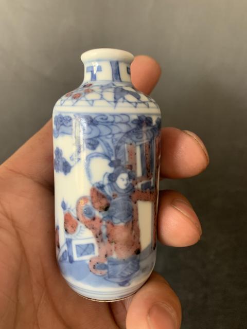 古玩陶瓷青花釉里紅人物故事鼻煙壺拍賣，當前價格8888元