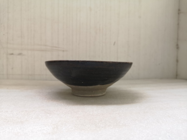 古玩陶瓷磁州窯黑釉斗笠碗拍賣(mài),當(dāng)前價(jià)格850元