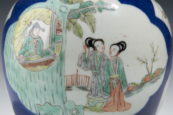 古玩陶瓷清晚·灑藍(lán)釉開窗花卉人物紋罐拍賣，當(dāng)前價(jià)格4800元