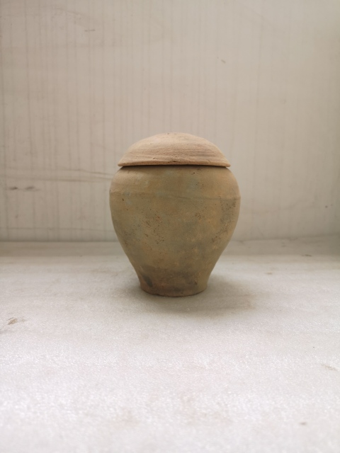 古玩陶瓷灰陶蓋罐拍賣,當前價格550元