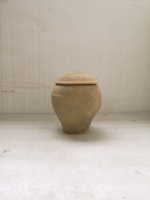 古玩陶瓷灰陶蓋罐拍賣,當前價格550元