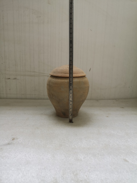 古玩陶瓷灰陶蓋罐拍賣,當前價格550元