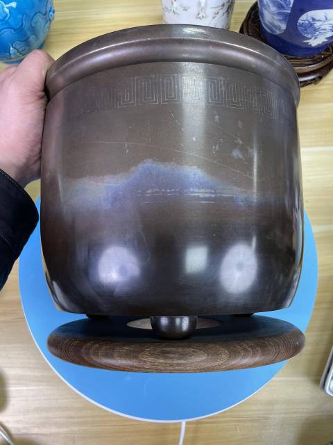 古玩雜項清晚期 嵌銀云雷紋火缽拍賣,當前價格3200元