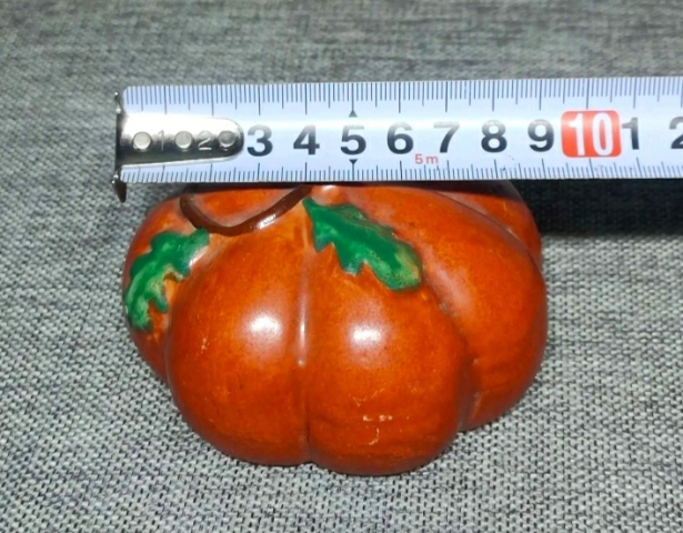 古玩陶瓷紅地綠彩像生瓷南瓜擺件拍賣,當前價格1398元