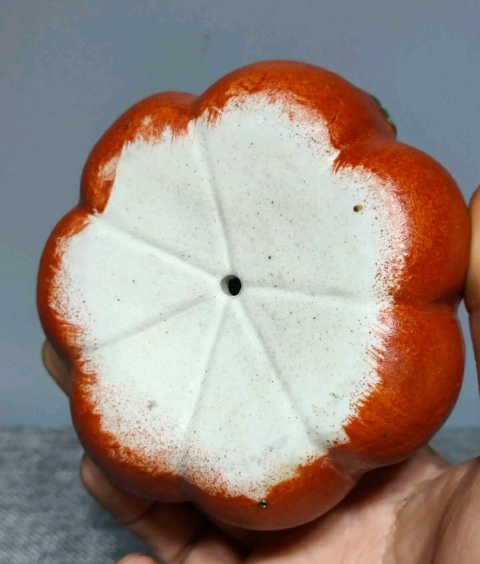古玩陶瓷紅地綠彩像生瓷南瓜擺件拍賣,當前價格1398元