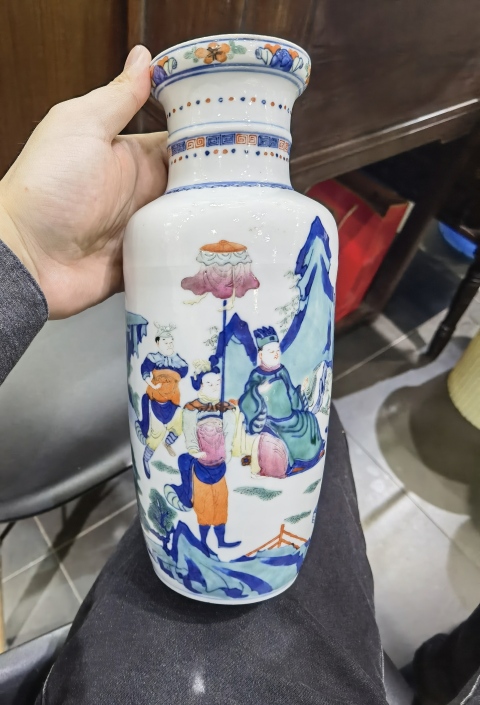 古玩陶瓷斗彩人物故事紋瓶拍賣，當(dāng)前價格22000元