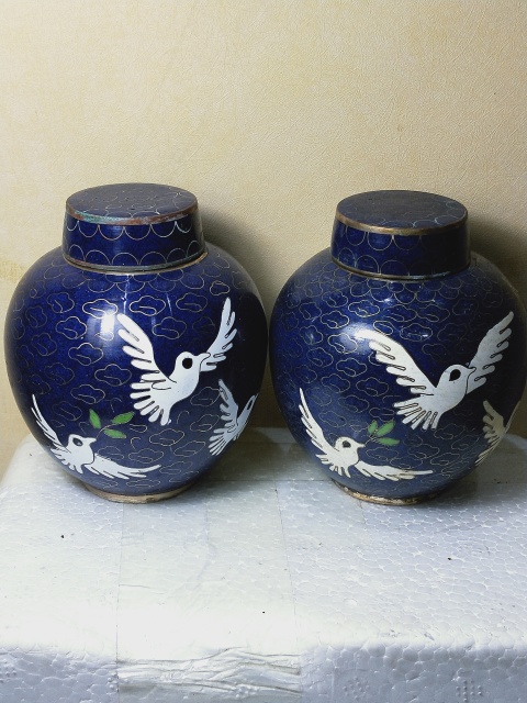 古玩陶瓷創匯·銅胎掐絲琺瑯花鳥紋小蓋罐一對真品鑒賞圖
