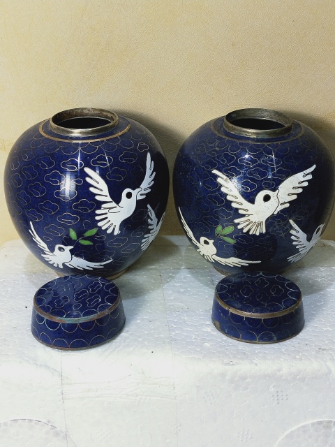 古玩陶瓷創匯·銅胎掐絲琺瑯花鳥紋小蓋罐一對真品鑒賞圖