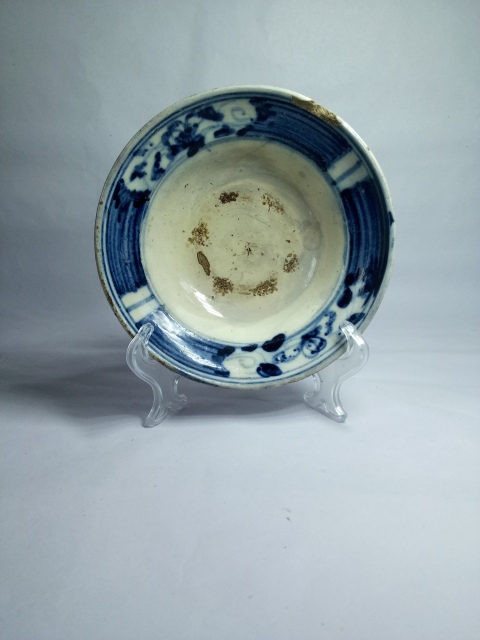 古玩陶瓷清中早期～花卉紋青花碗拍賣，當前價格68元