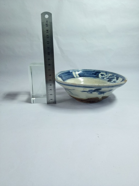 古玩陶瓷清中早期～花卉紋青花碗拍賣，當前價格68元