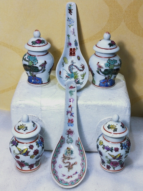 古玩陶瓷粉彩花鳥龍紋勺和蓋罐拍賣,當前價格368元