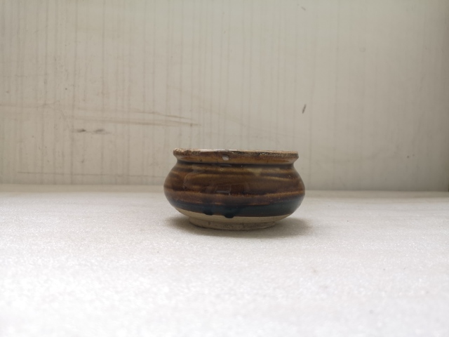 古玩陶瓷磁州窯窯醬釉小爐拍賣，當前價格398元