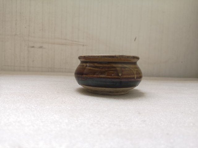 古玩陶瓷磁州窯窯醬釉小爐拍賣，當前價格398元