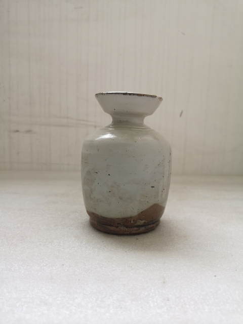 古玩陶瓷磁州窯白釉酒壺拍賣,當前價格450元